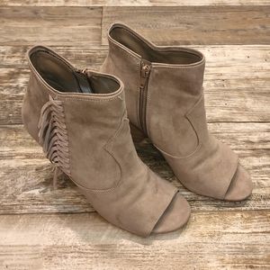 Suede Peep Toe Fringe Bootie Women's Size 8.5